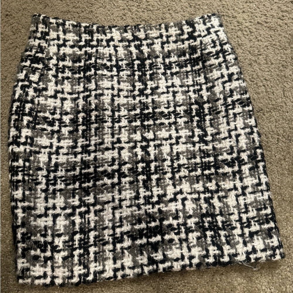 Amanda + Chelsea Tweed Pencil Skirt – Size 8 - Picture 4 of 7